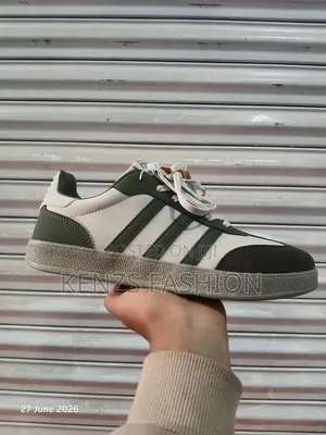 High Quality Classic Casual Sneakers