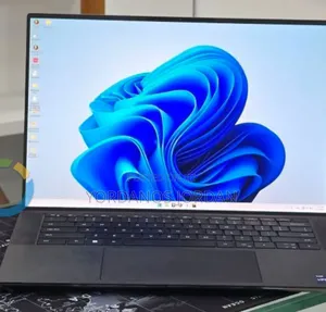 New Laptop Dell Precision 15 7550 16GB Intel Core i7 SSD 1T