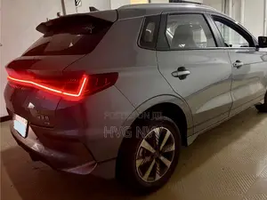 BYD E2 43 kWh 94 hp FWD 2024 Gray