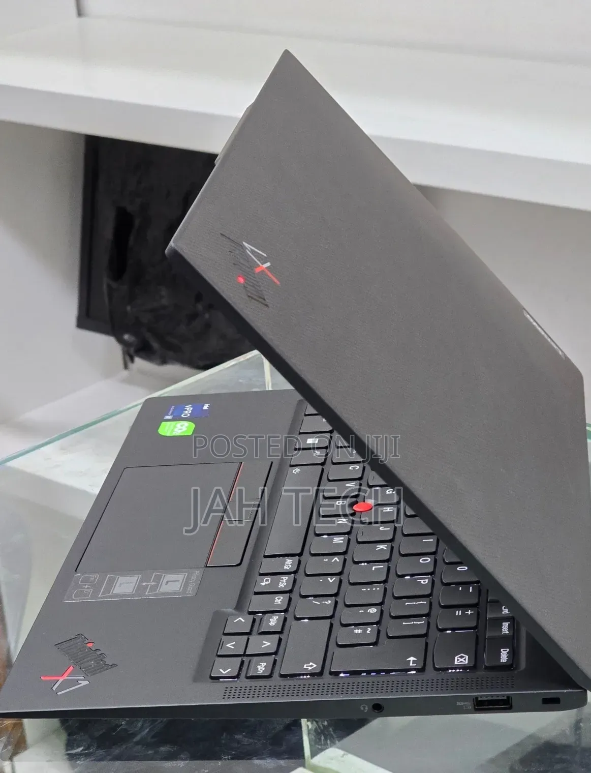 New Laptop Lenovo ThinkPad X1 Carbon 16GB Intel Core i7 SSD 512GB