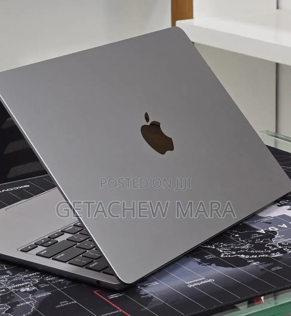 New Laptop Apple MacBook Air 2022 M2 16GB Intel SSD 256GB
