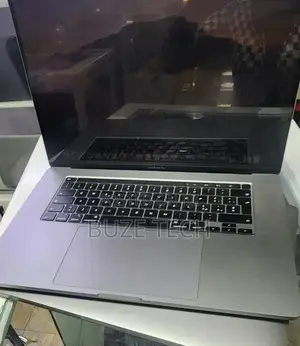 New Laptop Apple MacBook 2019 16GB Intel Core i7 SSD 256GB