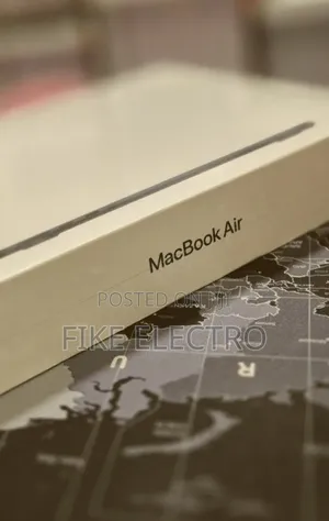 New Laptop Apple MacBook Air 2022 M2 8GB Apple M2 SSD 256GB