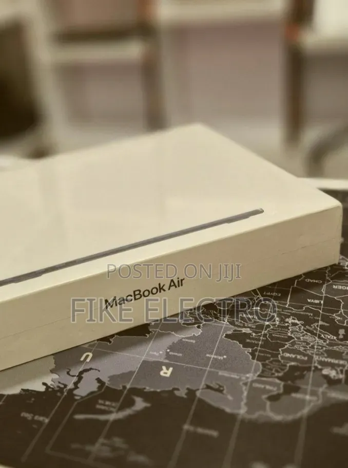 New Laptop Apple MacBook Air 2022 M2 8GB Apple M2 SSD 256GB