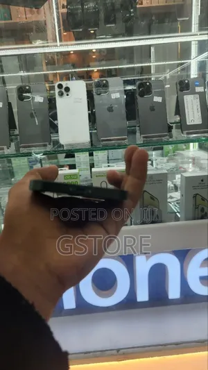 New Apple iPhone 13 128 GB Black