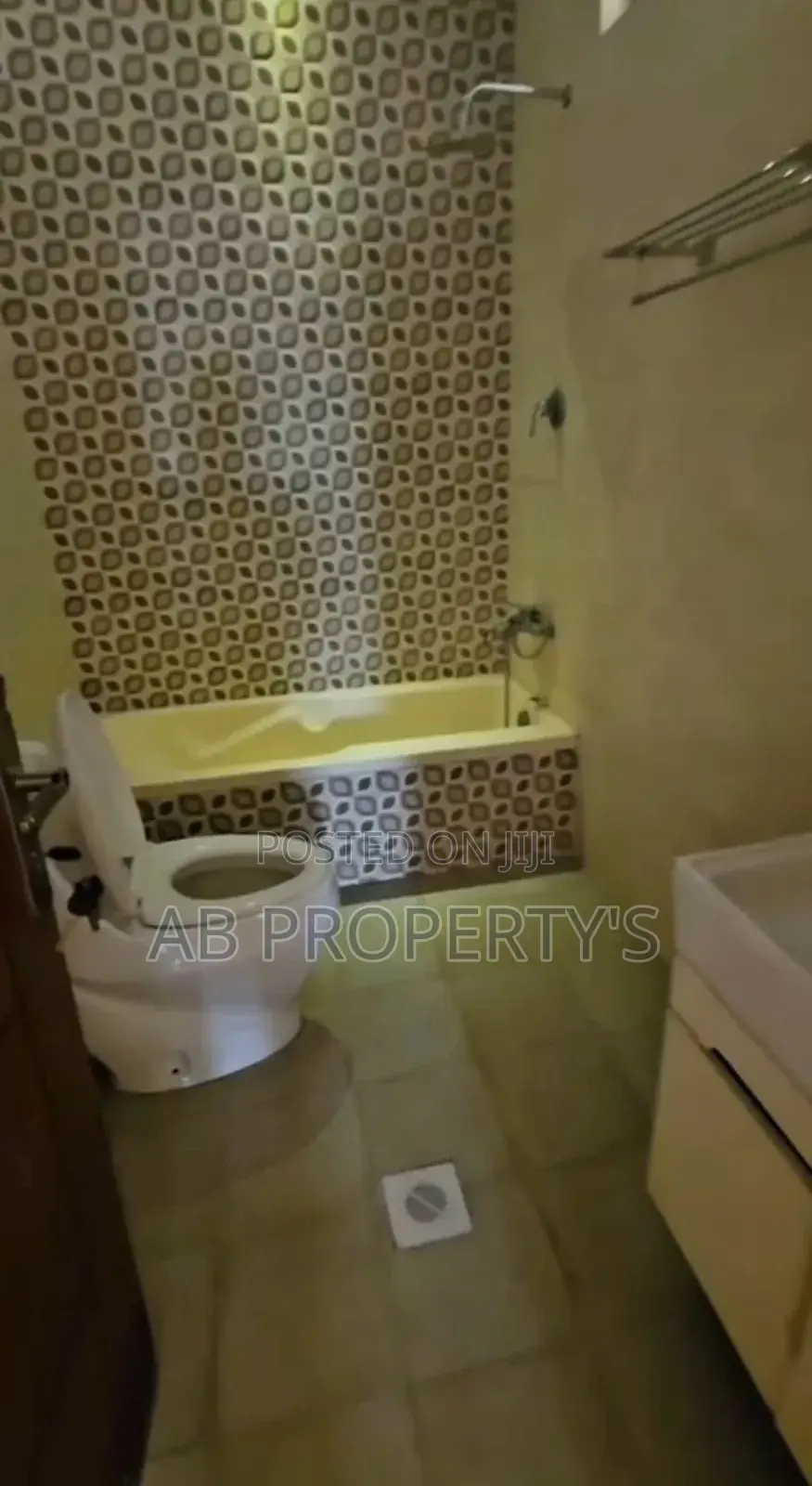 Furnished 3bdrm Apartment in ወሎ ሰፈር ወንጊላዊት, Bole for sale
