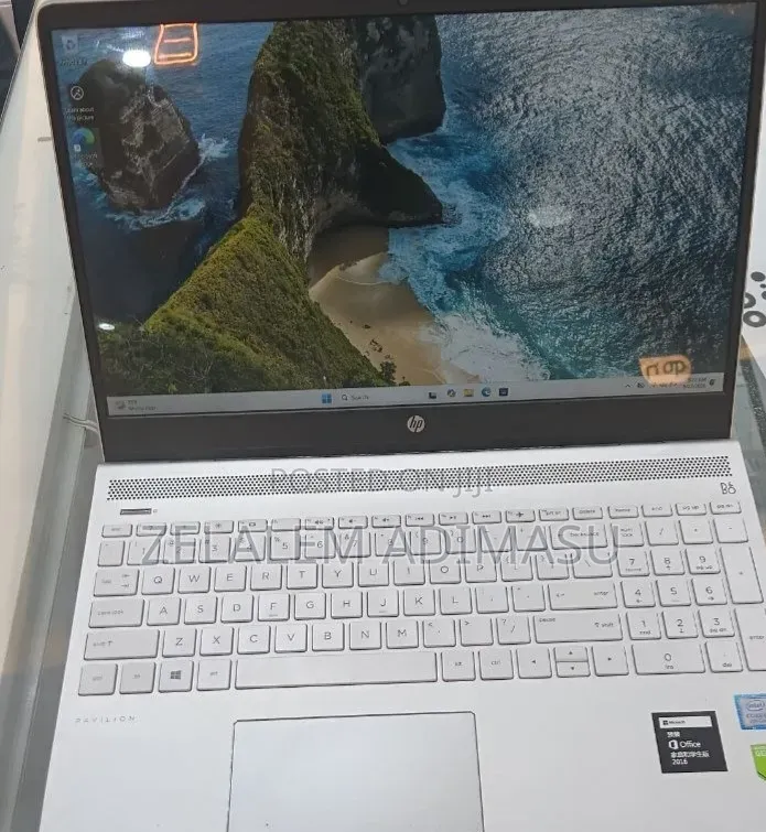 New Laptop HP Pavilion 15 16GB Intel Core i7 SSD 512GB