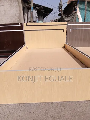 1.50cm ላሚኔት Bed
