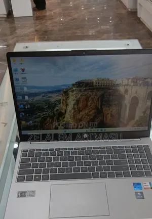New Laptop HP Stream Notebook 16GB Intel Core i5 SSD 1T