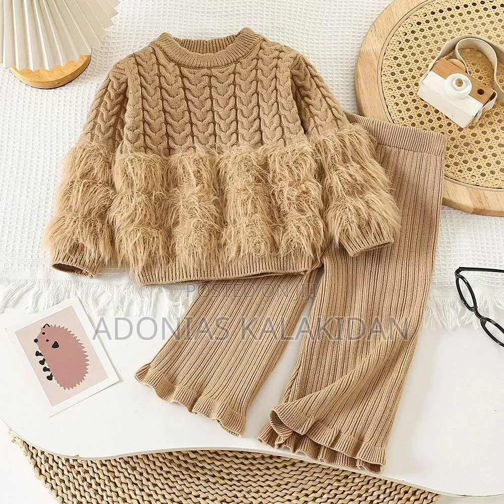 Toddler Girls Two Piece Sweater Top and Pant Set