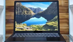 New Laptop Microsoft Surface 8GB Intel Core i7 SSD 256GB