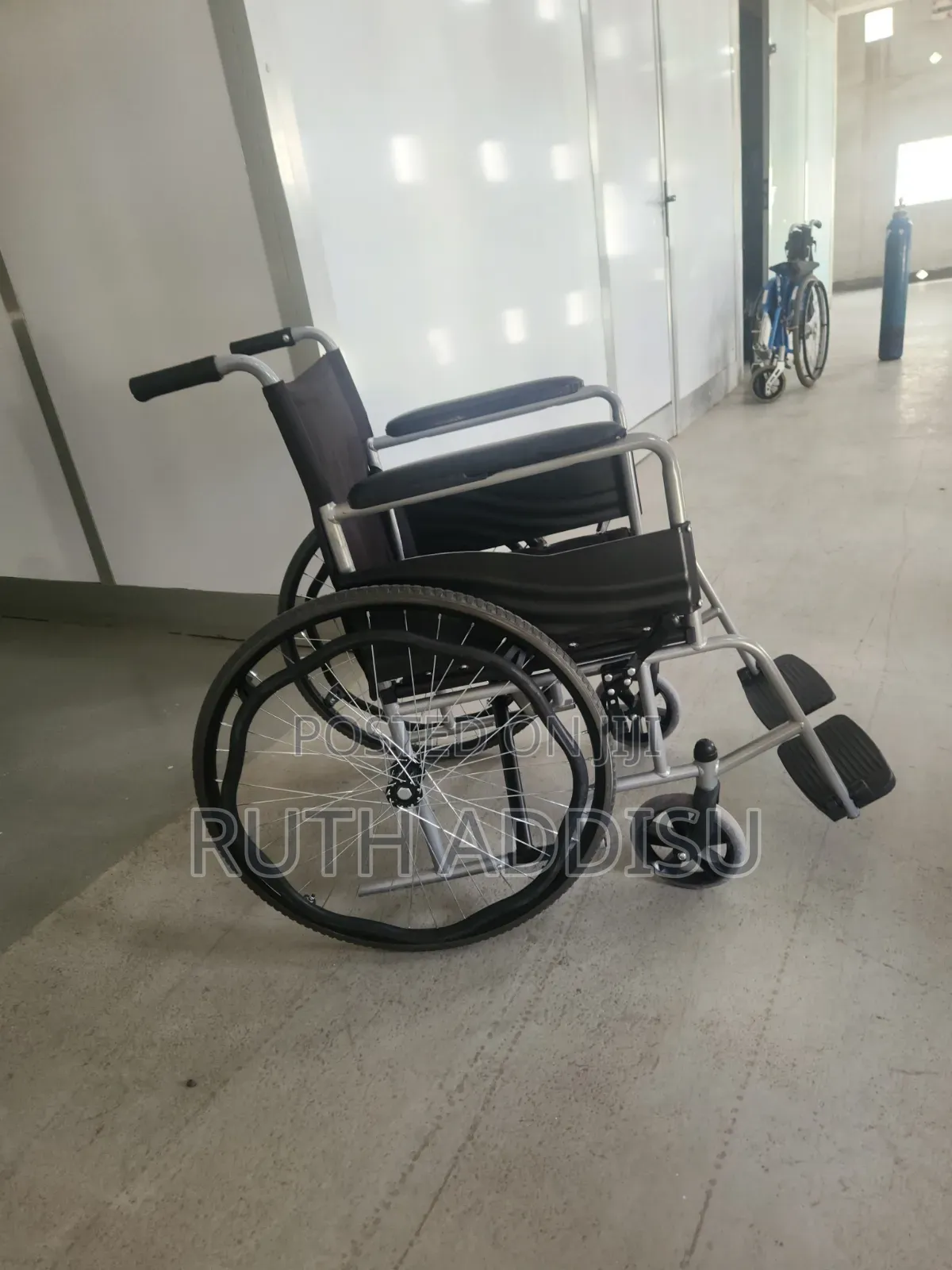 Karma S-Ergo 125 Self-Propel Wheelchair - 20x17" | Active
Wheelchair