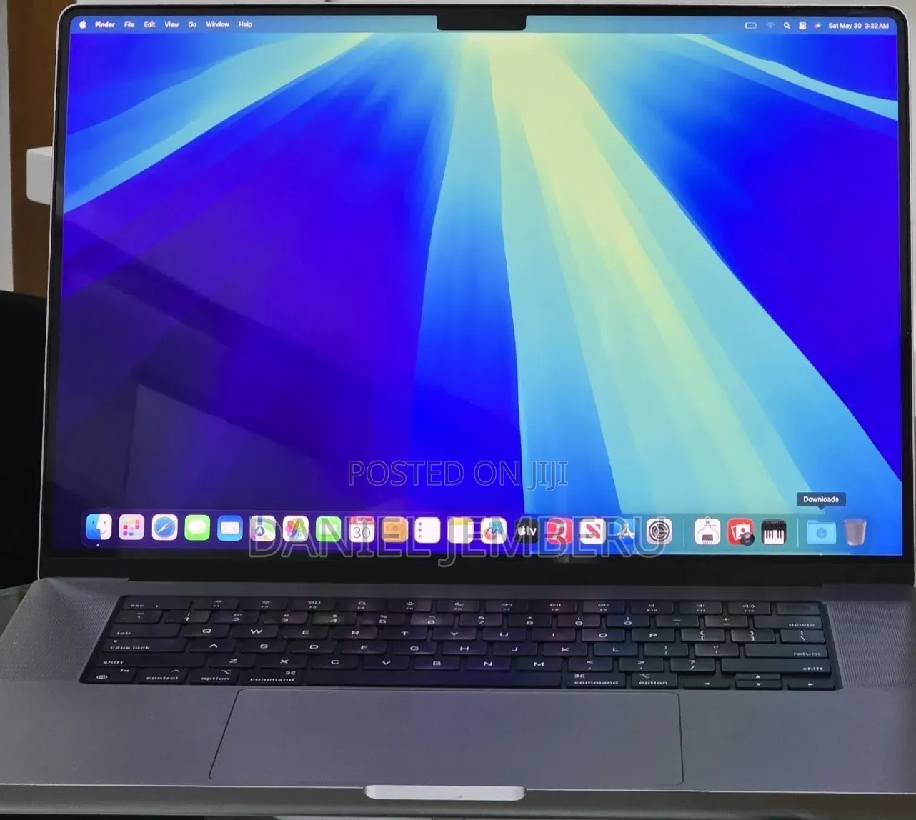 New Laptop Apple MacBook Pro 2021 M1 32GB Apple M1 Max SSD 512GB