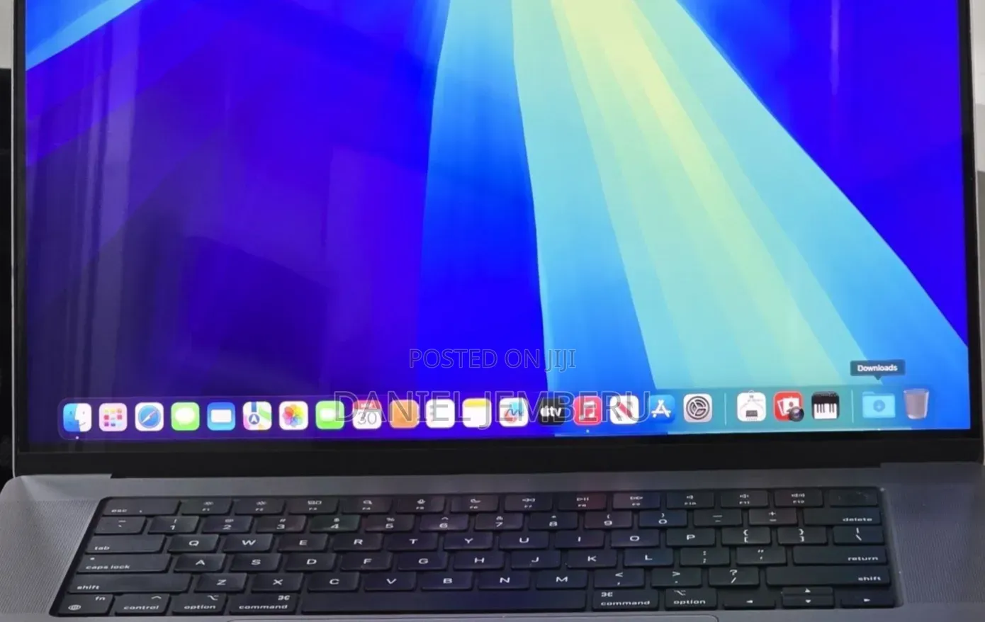 New Laptop Apple MacBook Pro 2021 M1 32GB Apple M1 Max SSD 512GB