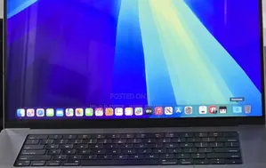 New Laptop Apple MacBook Pro 2021 M1 32GB Apple M1 Max SSD 512GB