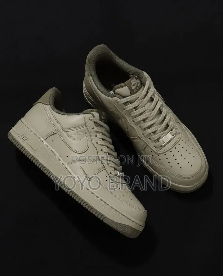 Nike Air Force 1 '07 Lv8 "Light Army
