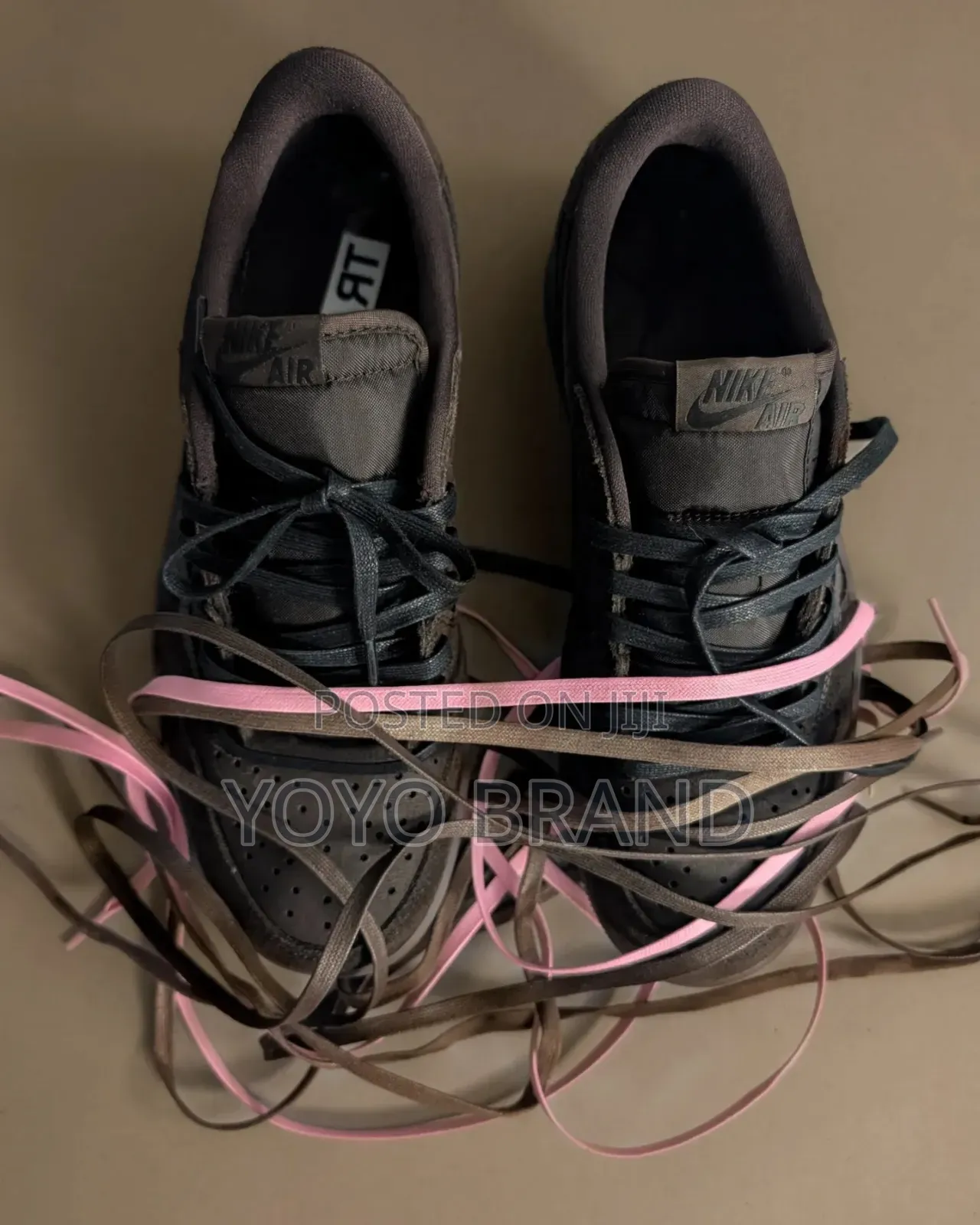 Air Jordan 1 Low X Travis Scott "Velvet Brown