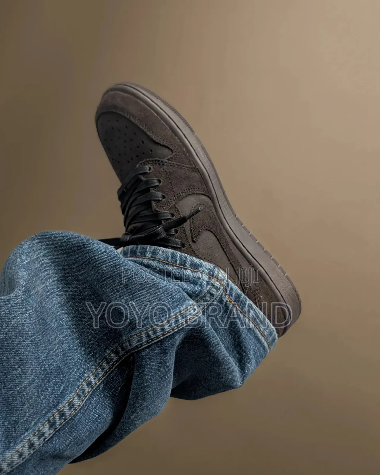 Air Jordan 1 Low X Travis Scott "Velvet Brown