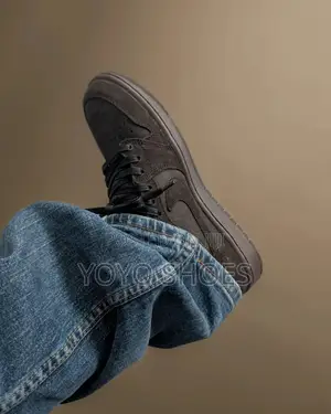 Air Jordan 1 Low X Travis Scott "Velvet Brown