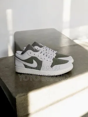 Nike Air Jordan 1 Low Se Medium Olive/Sail