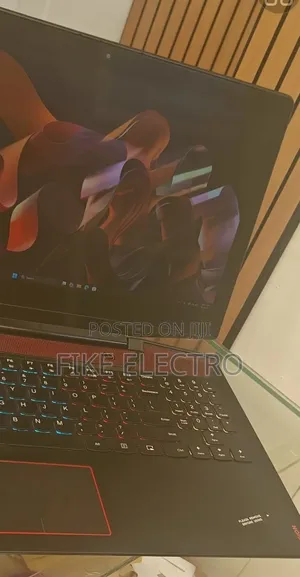 Laptop Lenovo Legion Pro 7 16GB Intel Core i7 SSD 1T
