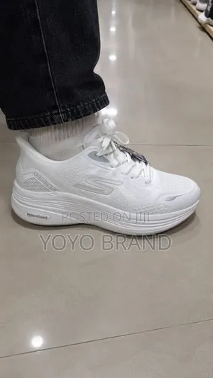 Skechers Max Cushioning Elite White "Hyper Burst"
