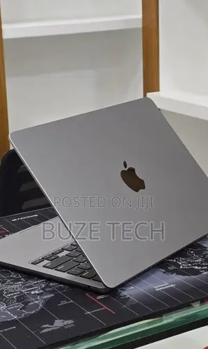 New Laptop Apple MacBook Air 2022 M2 16GB Apple M2 SSD 256GB