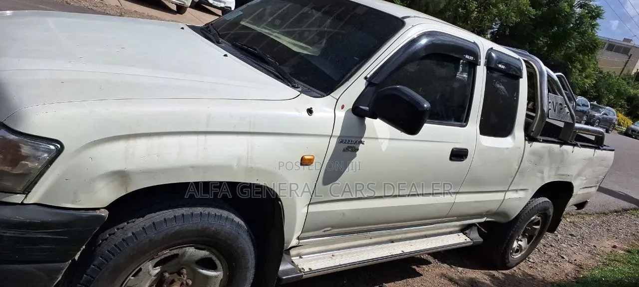 Toyota Hilux 2004