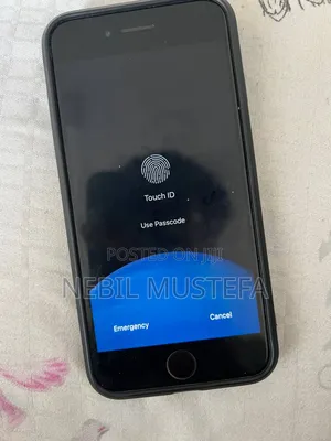 New Apple iPhone SE (2020) 64 GB Black