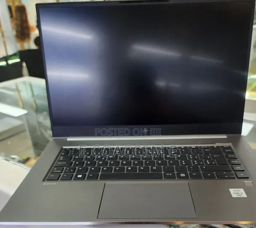 New Laptop HP 32GB Intel Core i9 SSD 512GB