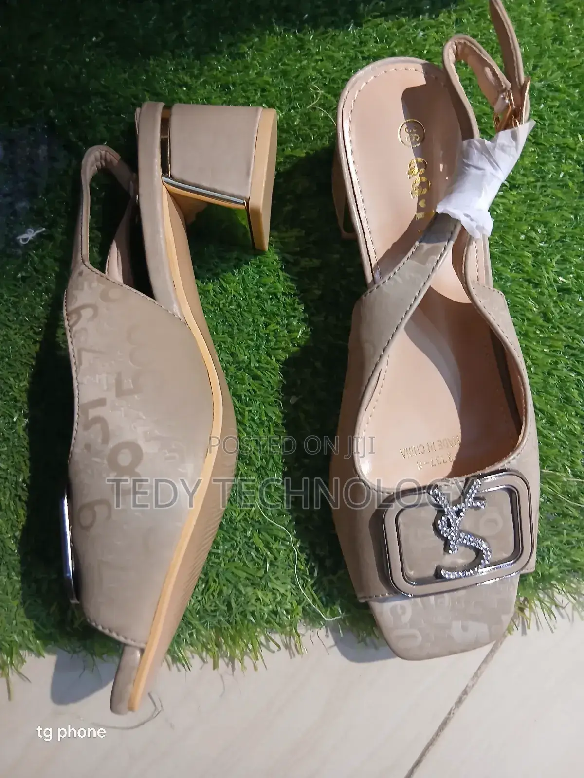 የሴት Brand Shoes