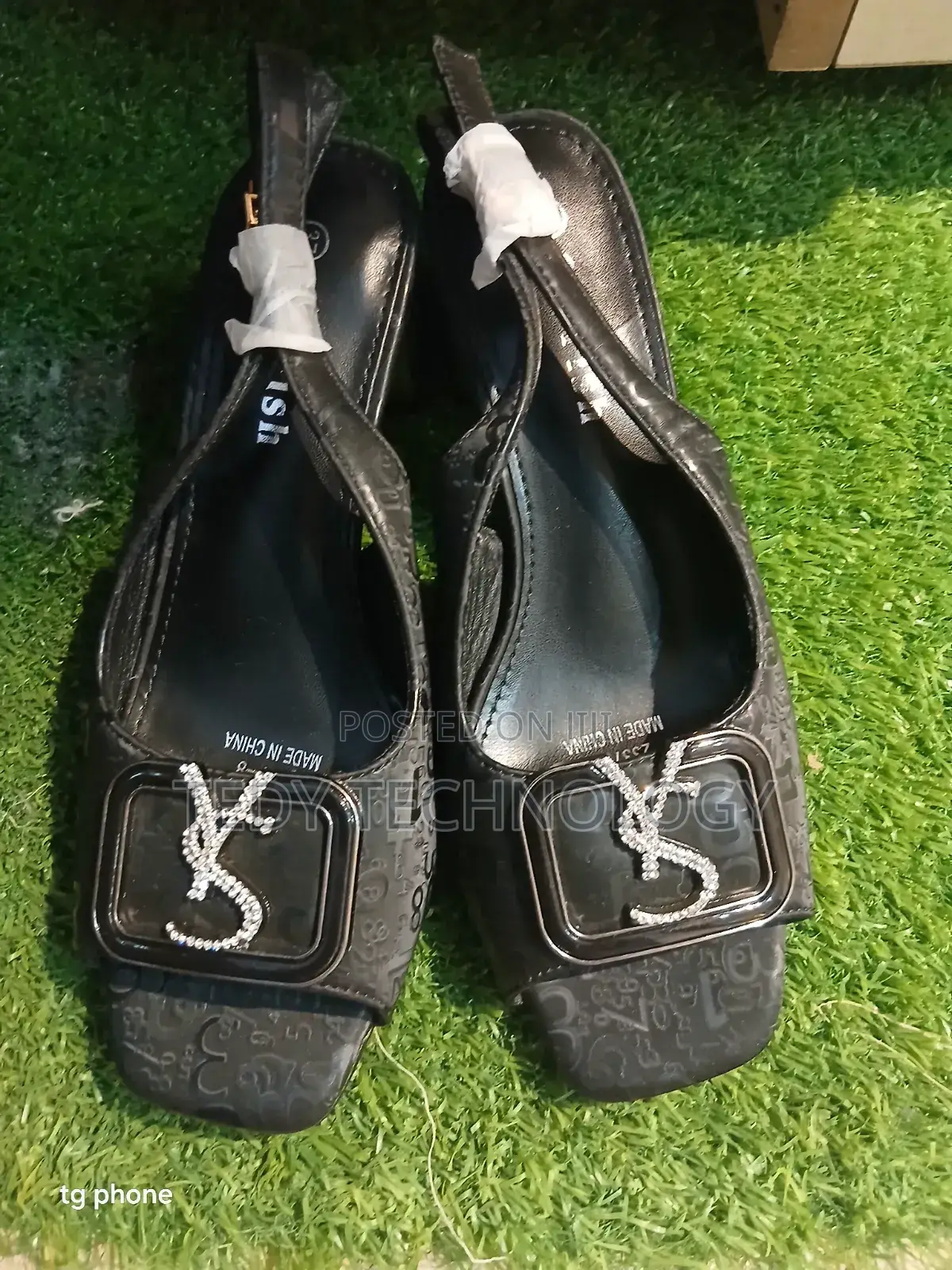 የሴት Brand Shoes