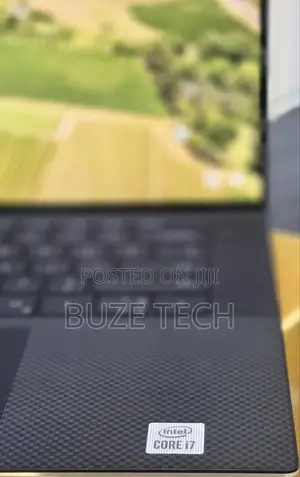 New Laptop Dell 16GB Intel Core i7 SSD 512GB