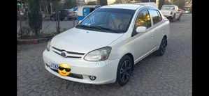Toyota Platz 2005 Ivory