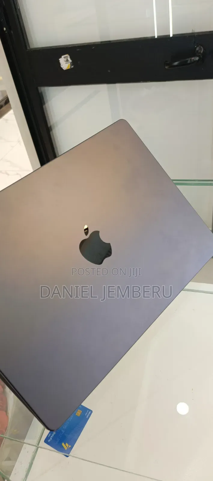 New Laptop Apple MacBook Pro 2024 M3 18GB Apple M3 Pro SSD 512GB