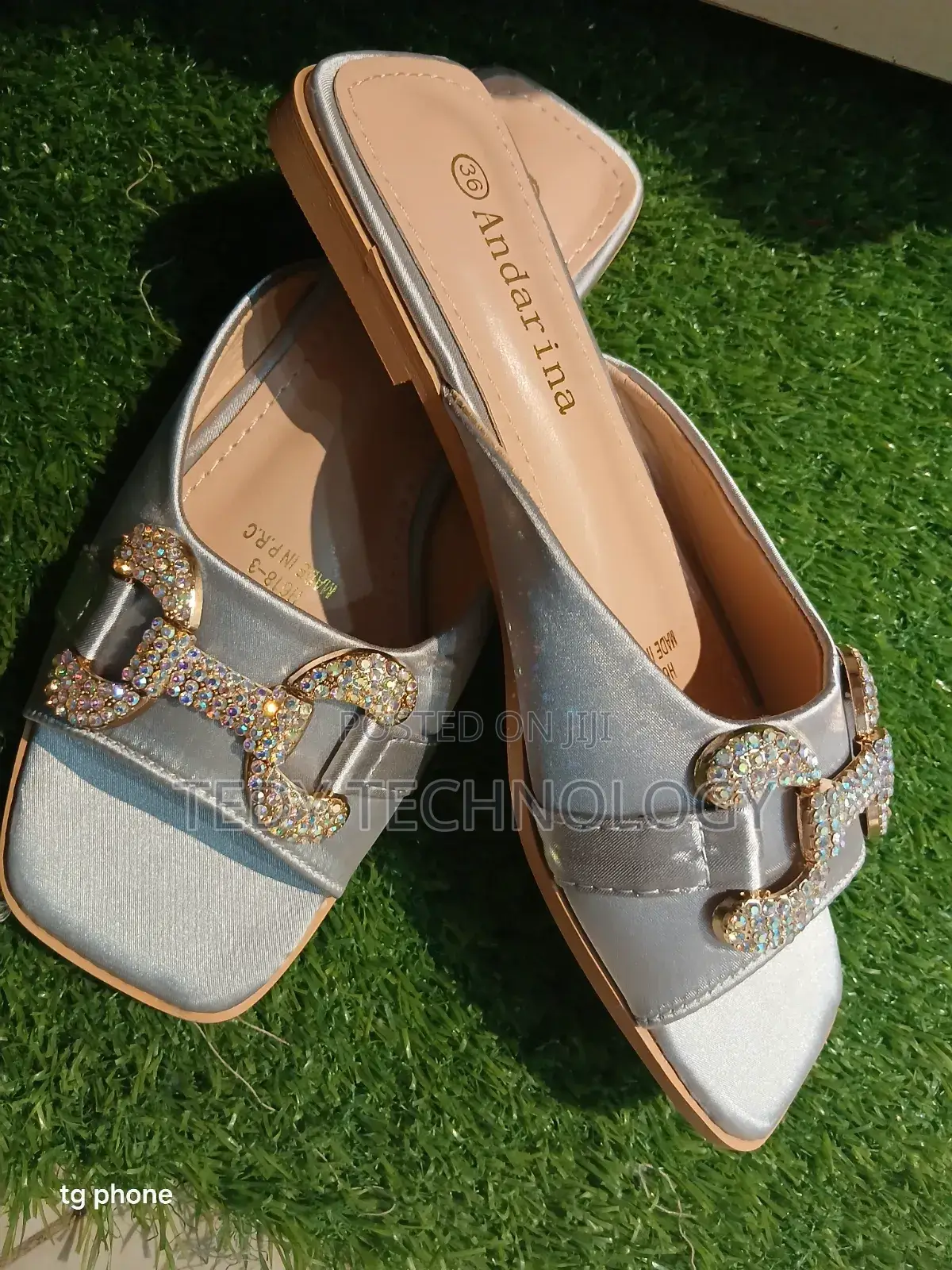 የሴት Brand Shoes