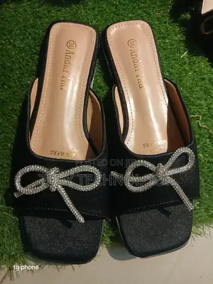 የሴት Brand Shoes