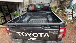 Toyota Hilux 2022 Silver