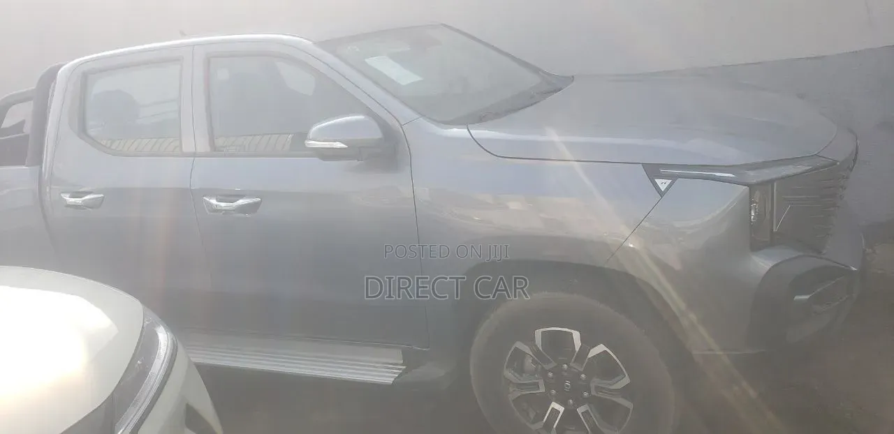 New Changan Hunter Plus 2.0 Petrol 4x4 2025 Silver