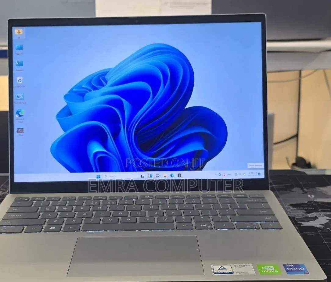 New Laptop Dell 16GB Intel Core i7 SSD 512GB
