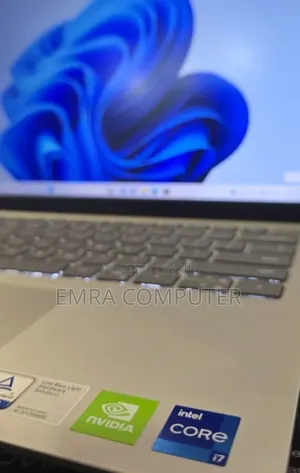 New Laptop Dell 16GB Intel Core i7 SSD 512GB