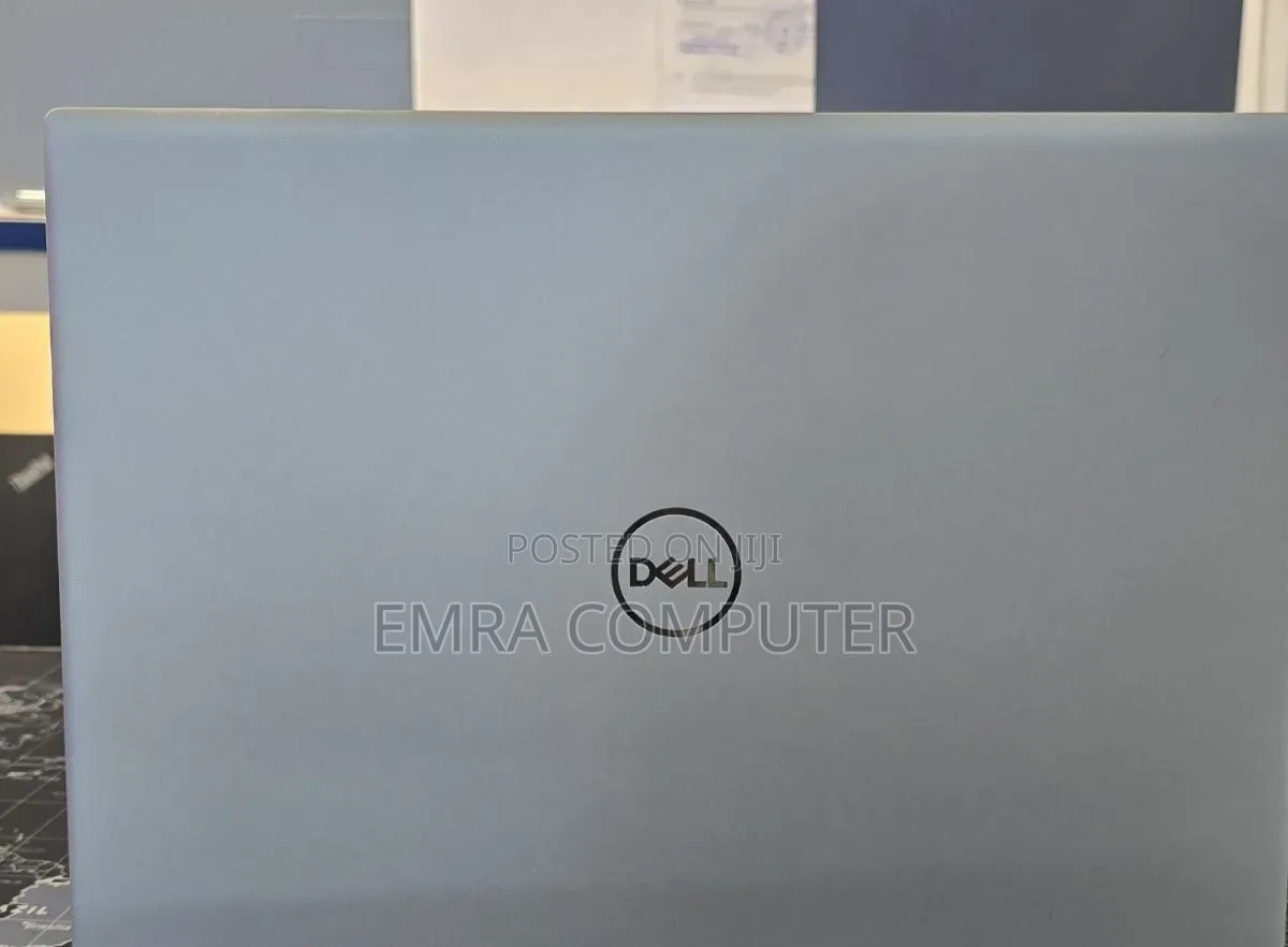 New Laptop Dell 16GB Intel Core i7 SSD 512GB