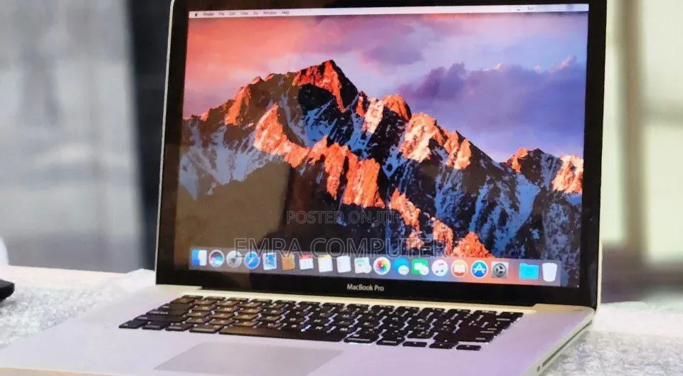 New Laptop Apple MacBook 2010 4GB Intel Core i7 SSD 512GB