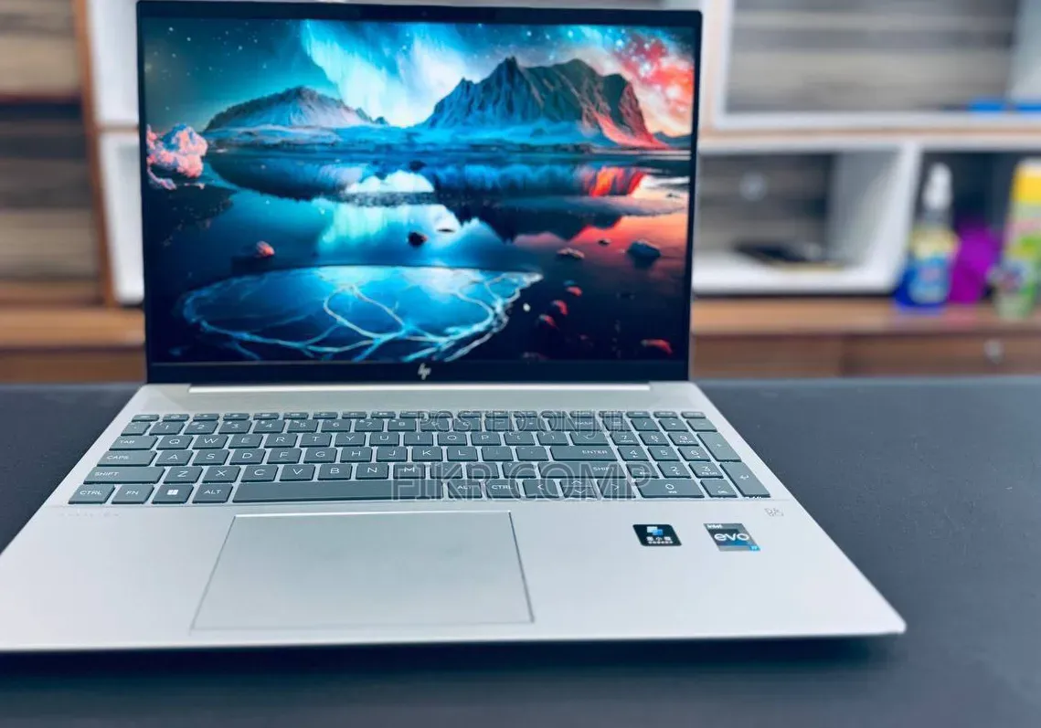 New Laptop HP Stream Notebook 16GB Intel Core i7 SSD 1T