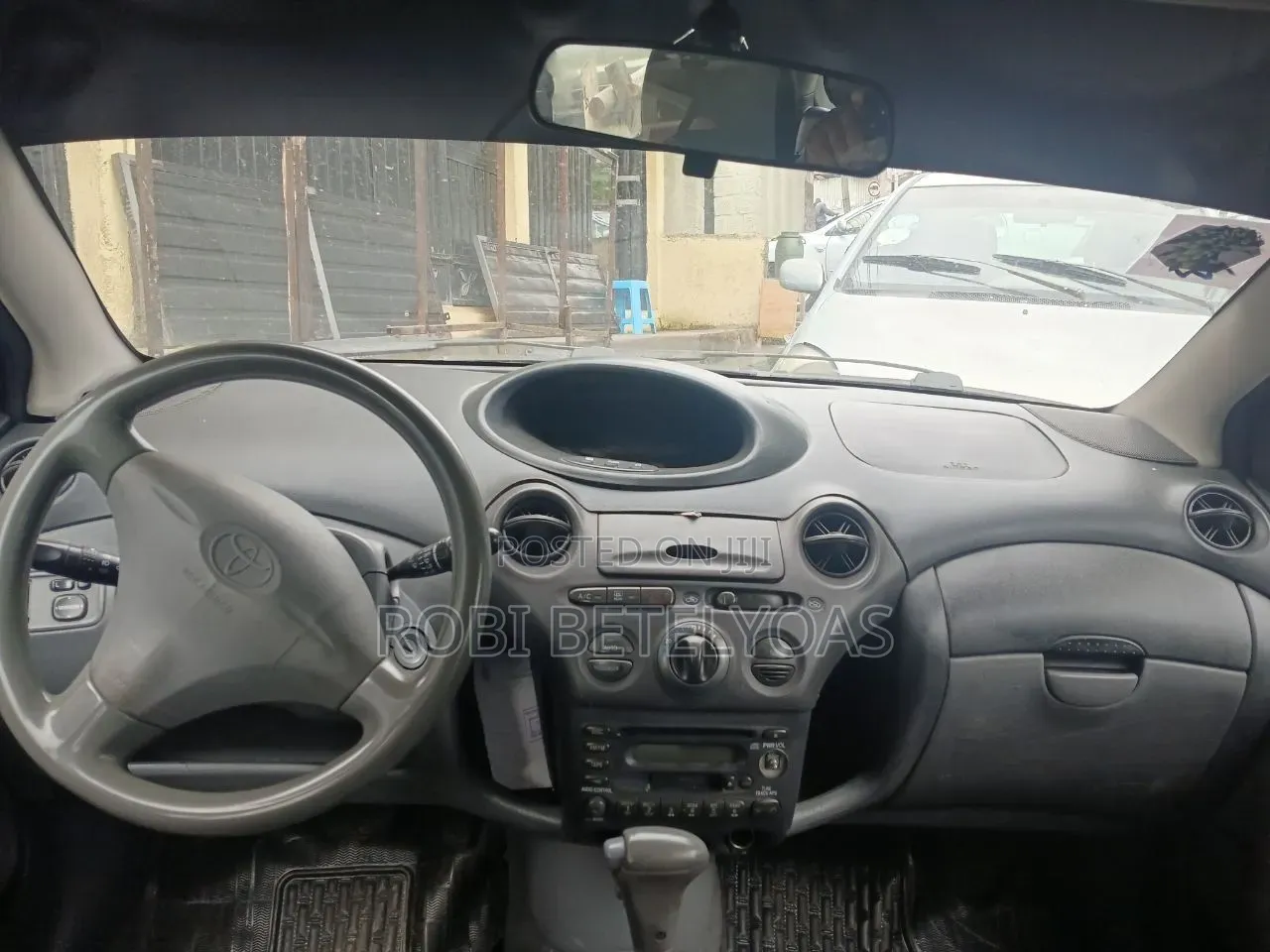 Toyota Yaris 2001 Silver