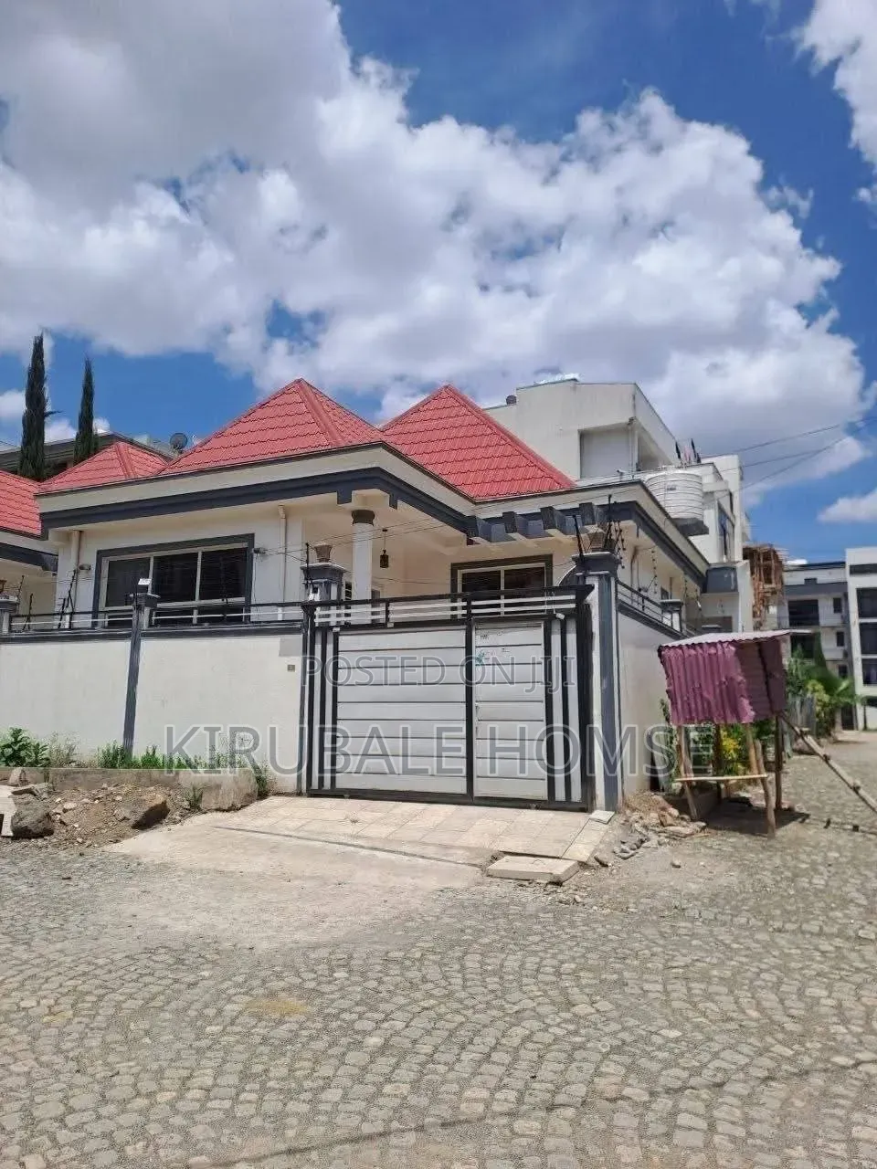 4bdrm Villa in Semit, Bole for sale