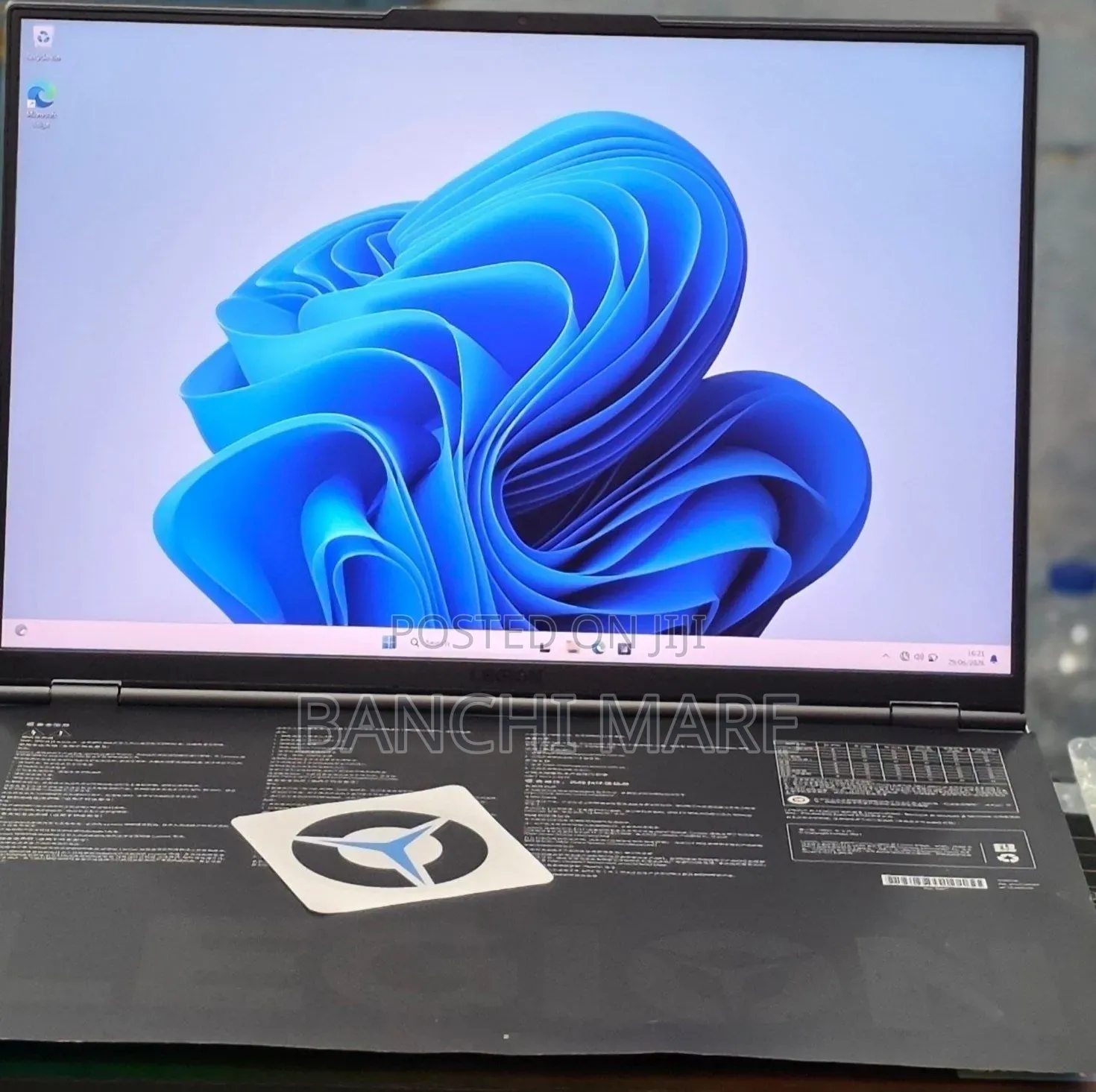 New Laptop Lenovo Legion 9 32GB AMD Ryzen 9 SSD 1T