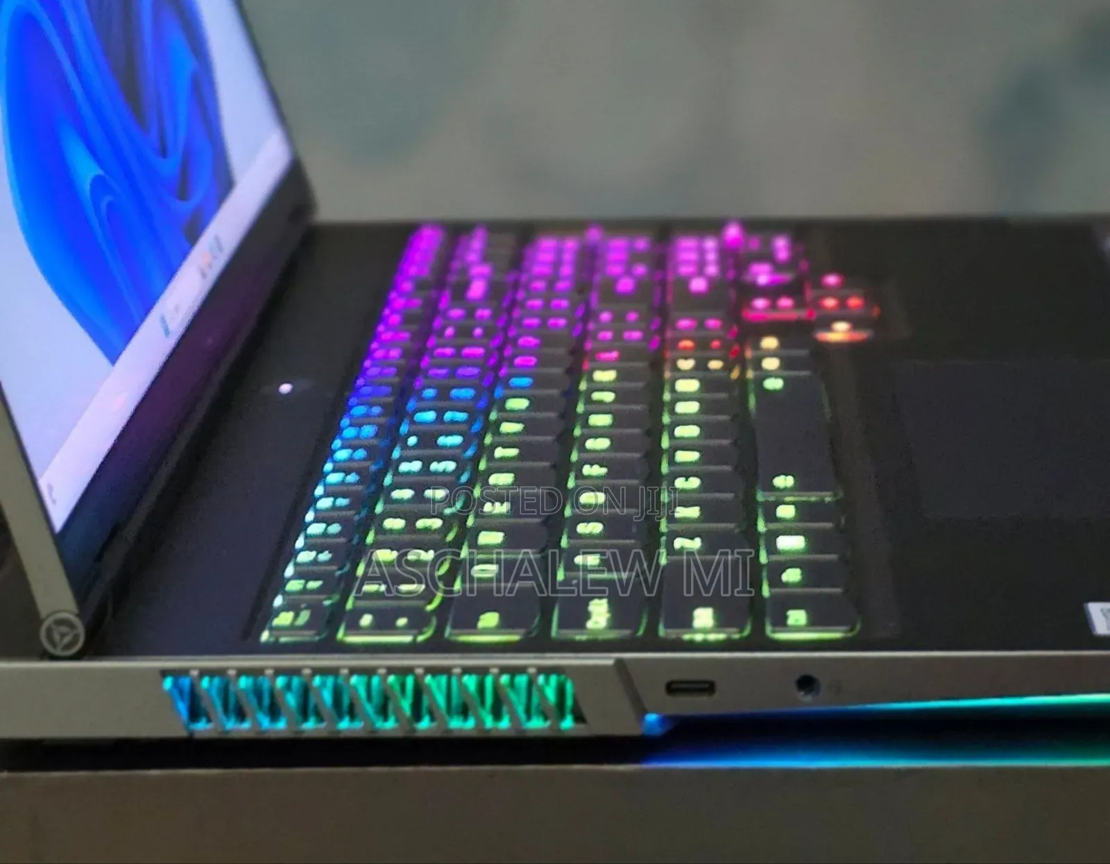 New Lenovo Legion Y7000P IRX9 Gaming Laptop 32GB AMD Ryzen 9 SSD 1T