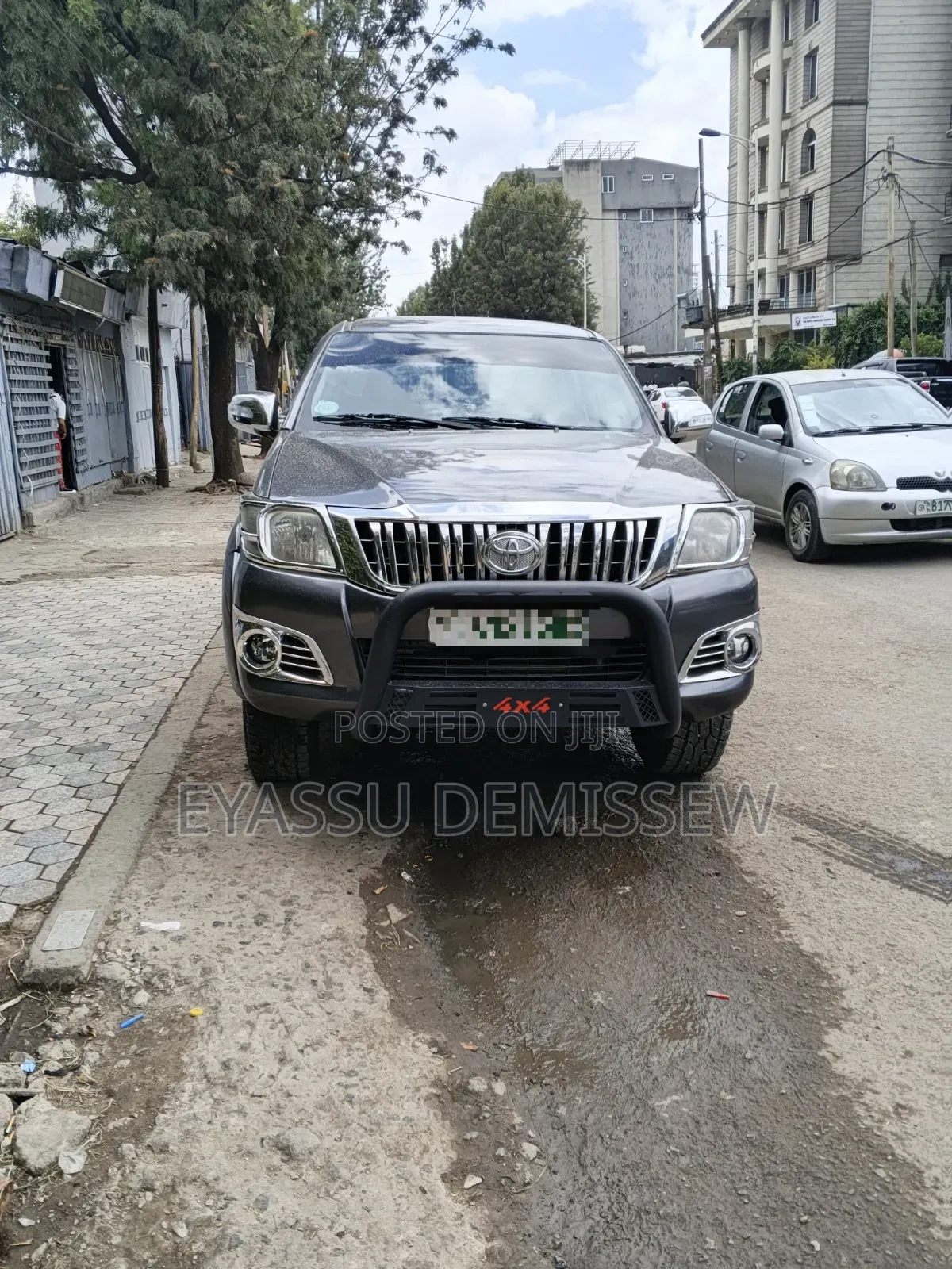 Toyota Hilux 2015 Gray