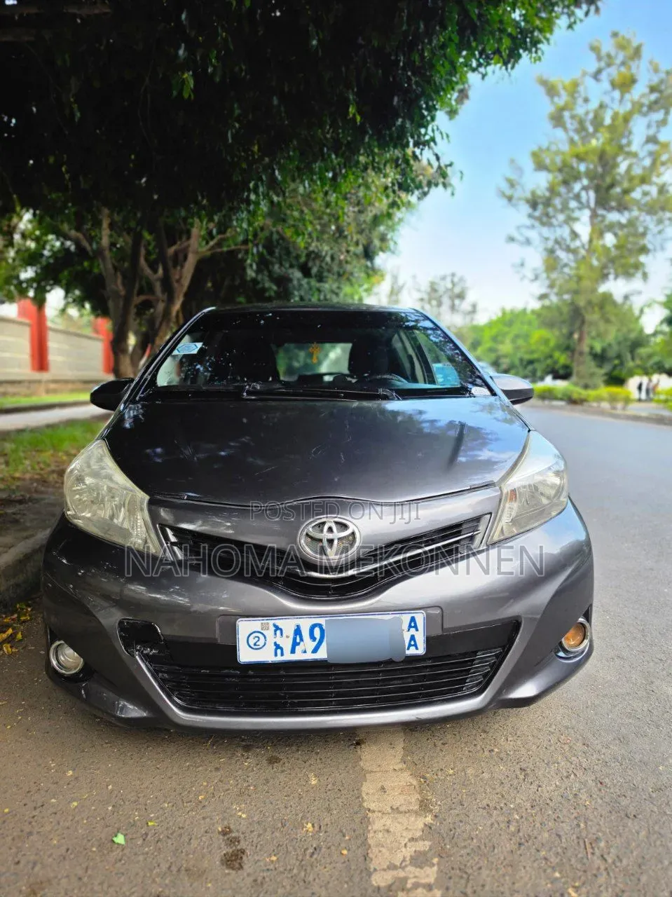 Toyota Yaris 2011 Gray